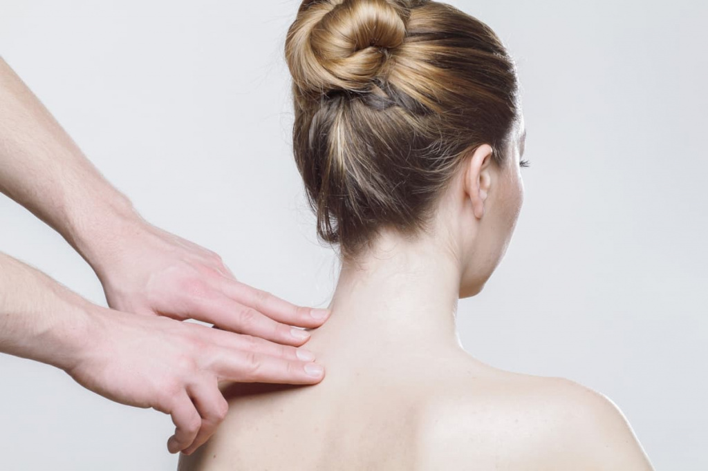 Manual therapy for neck pain